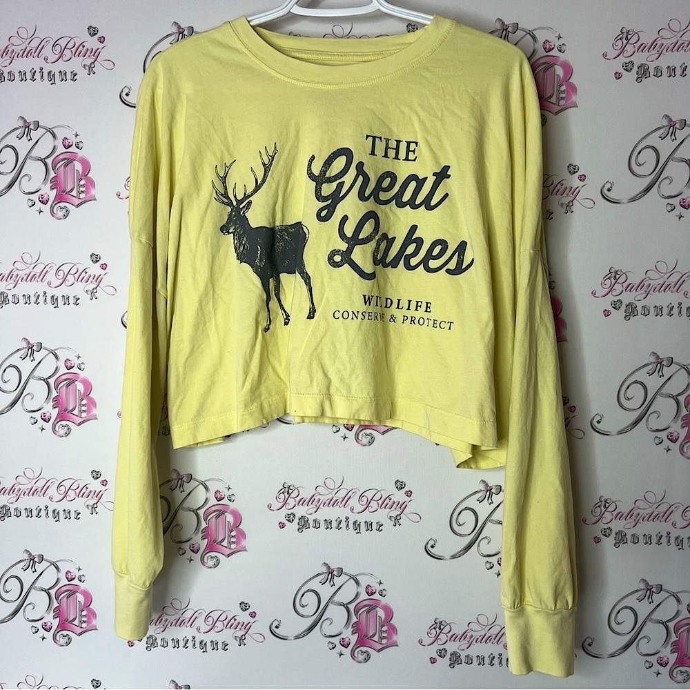 No boundaries shirt Yellow Great Lakes Wildlife Cropped long sleeve